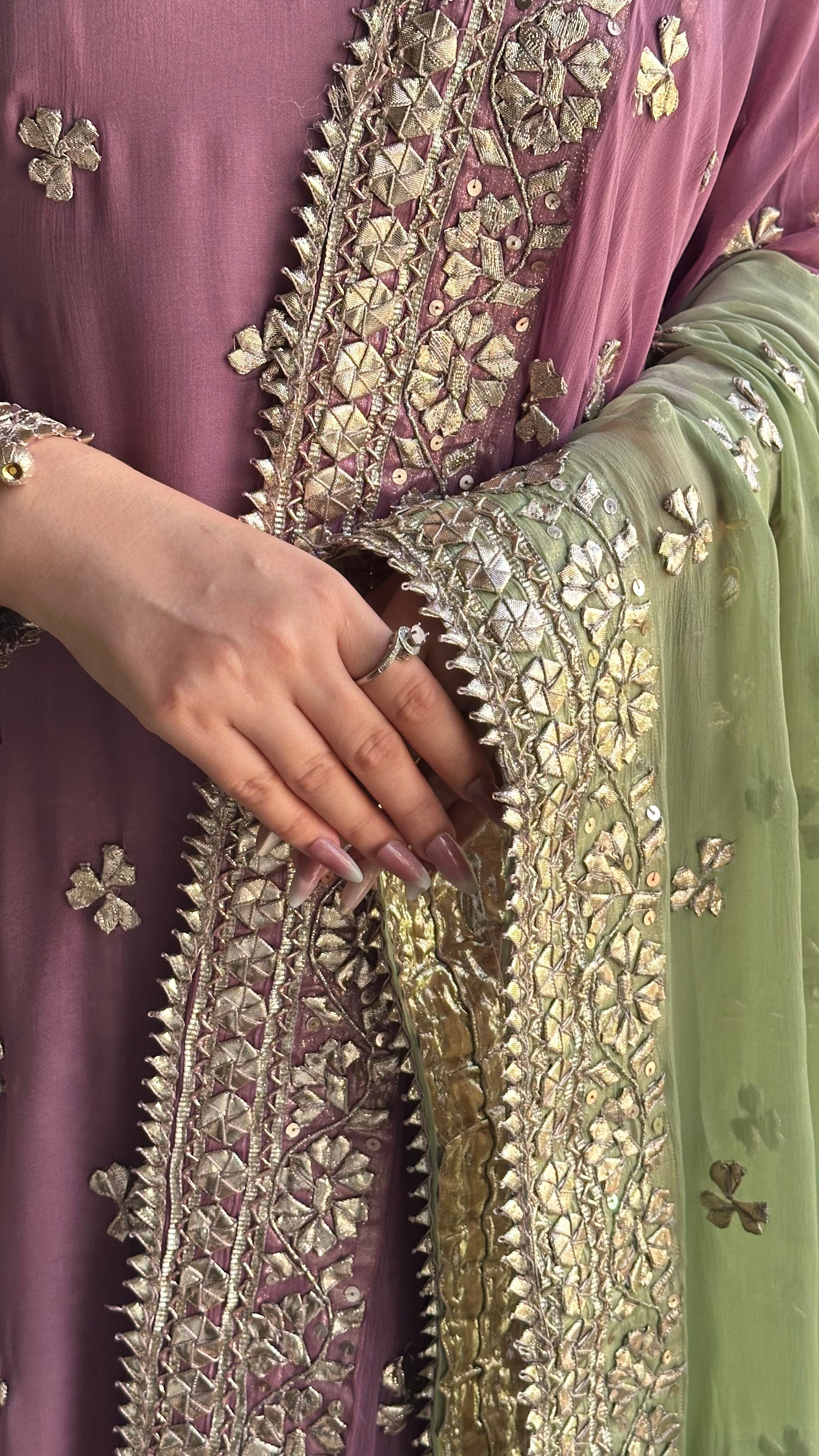 Mah-e-Rukh ✨