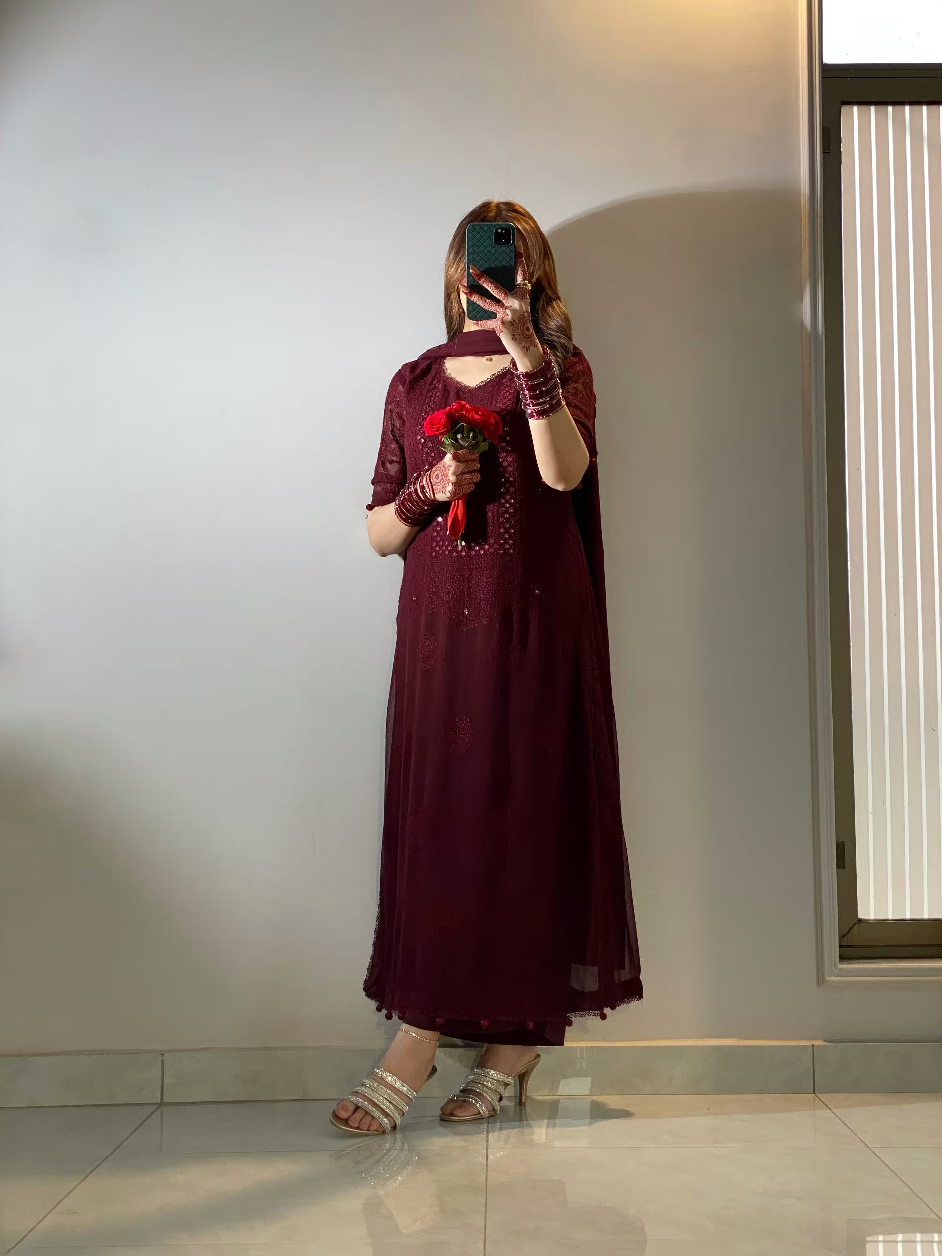Riwaayat-e-Gulnaar (Mehroon)