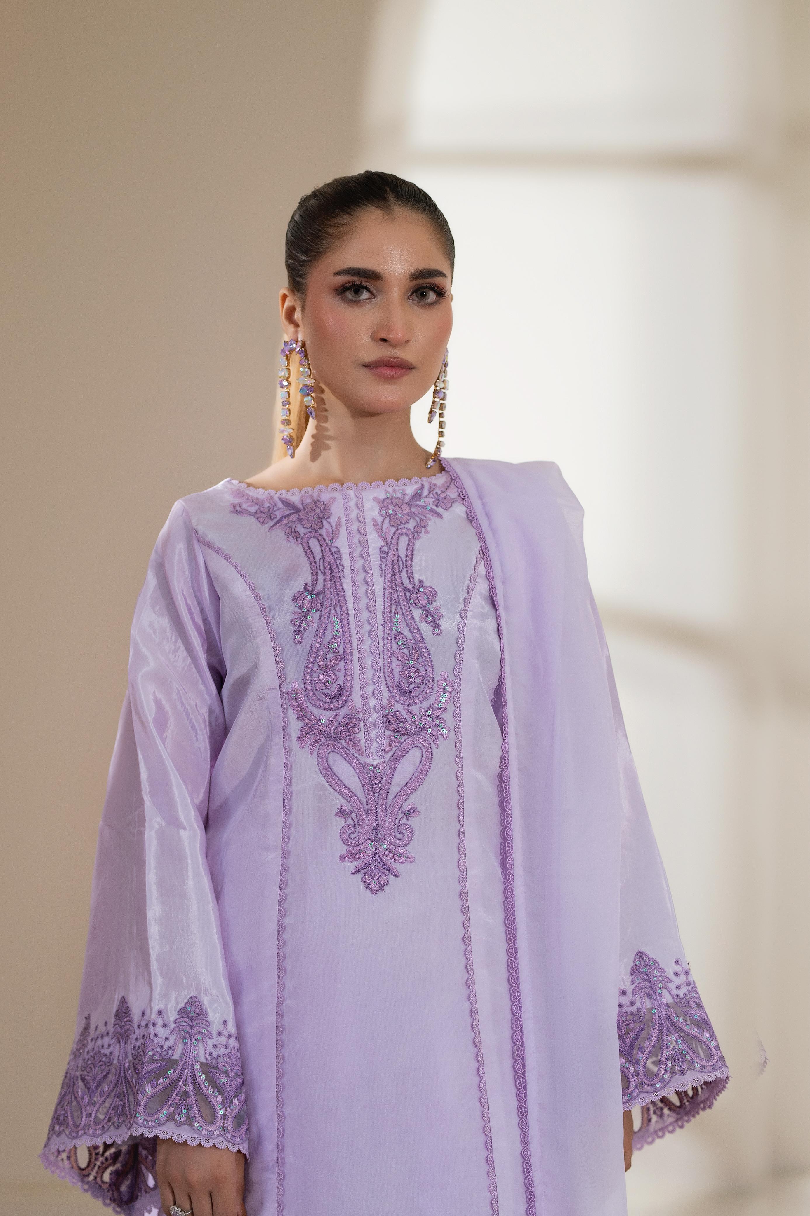 Noor-e-Lavender